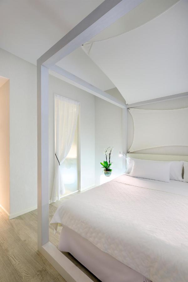 Blanco Hotel Formentera Es Pujols Esterno foto