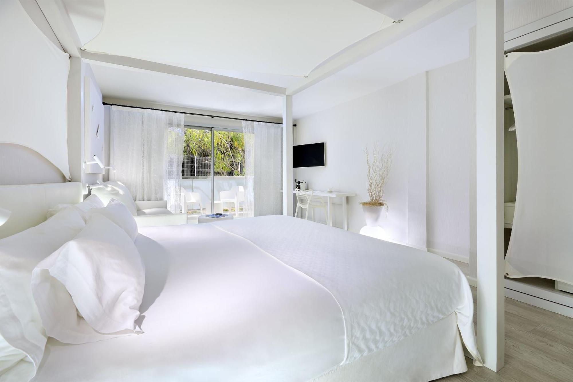 Blanco Hotel Formentera Es Pujols Esterno foto
