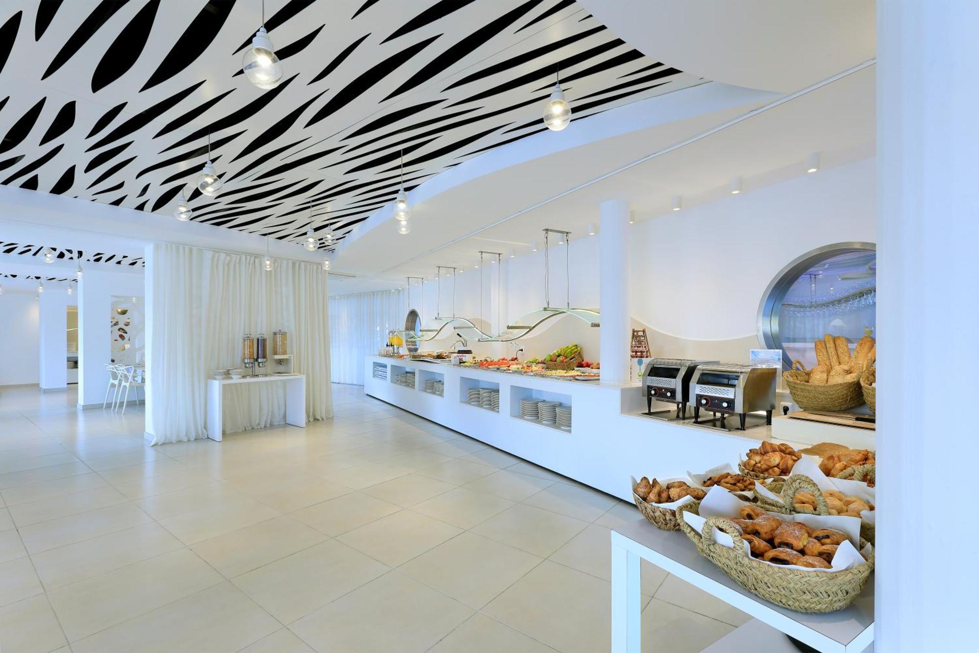 Blanco Hotel Formentera Es Pujols Esterno foto