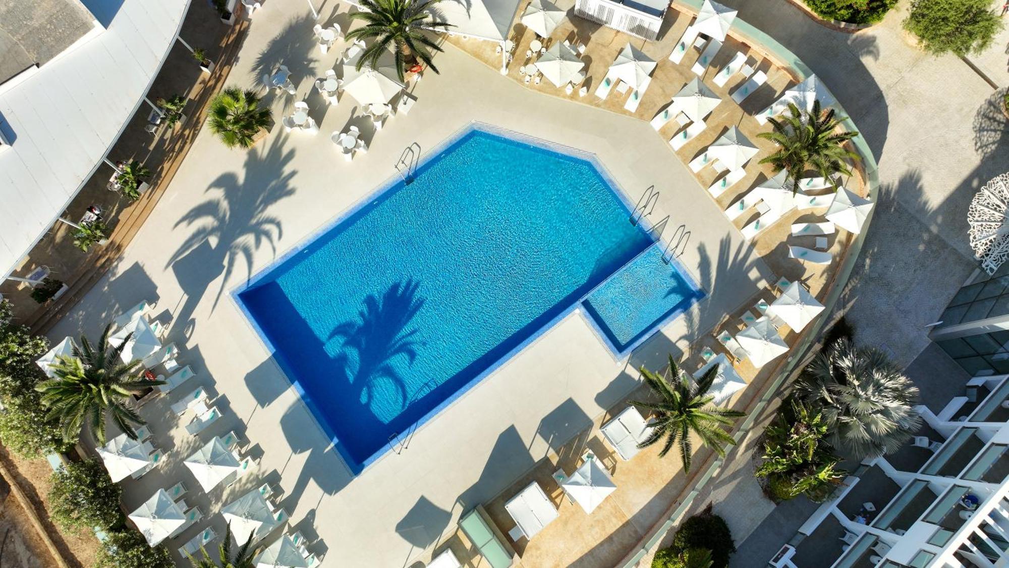 Blanco Hotel Formentera Es Pujols Esterno foto